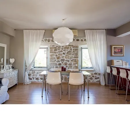 Vila Palmyra Nydri (Lefkada)