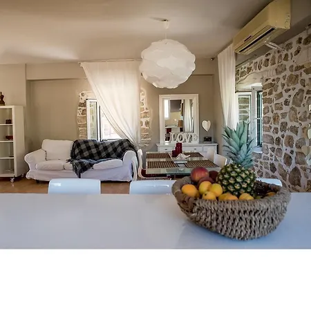 Palmyra Vila